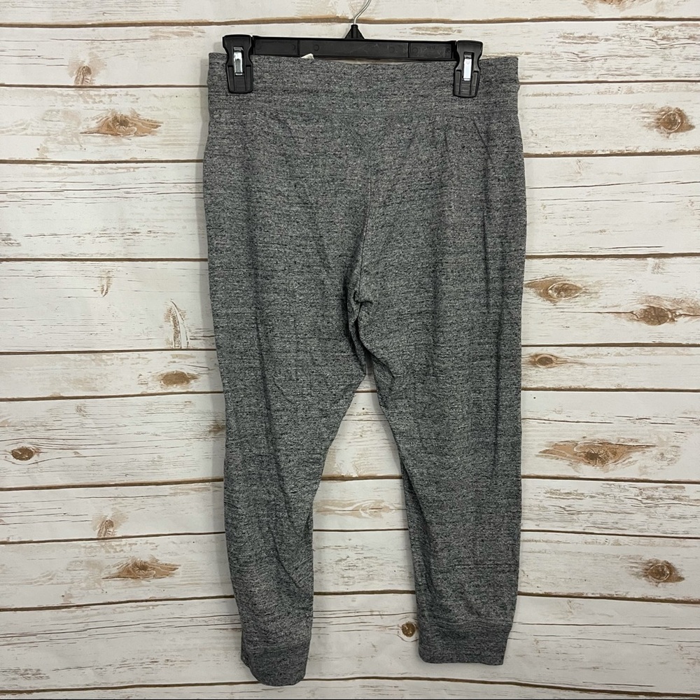 Nike Gray Vintage Logo Cropped Pull On Sweatpants - Picture 4 of 6